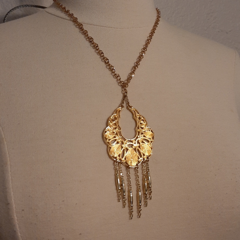 Art Deco lace gold Flapper Necklace new